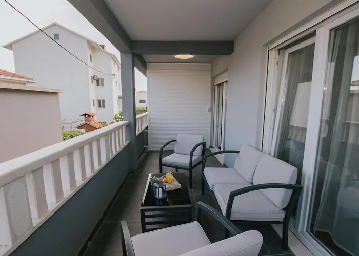 Homestay szállás Royal Blue House 2 *